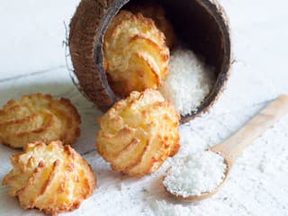 Najjednoduchšie kokosové pusinky: Mäkké vo vnútri, chrumkavé na povrchu