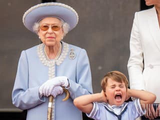 Najvtipnejšie momenty britských princiatok na verejnosti: Deti budúceho kráľa majú prísnu výchovu, no občas sa prejavia