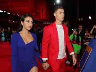 Z predavačky po boku jedného z najslávnejších mužov sveta: Toto ste o láske Ronalda a Georginy nevedeli