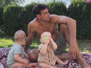 Dvojičky Bardyovcov takto vyrástli: Deti seriálového Lukáša Kudličku sa zmenili z bábätiek na rozkošných chlapčekov