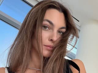 Leonardo DiCaprio nikde, Vittoria Ceretti v hlavnej úlohe: Ich netradičný vzťah fascinuje, no vyvoláva aj otázniky