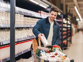 September domáce rozpočty nešetrí: Pri nákupoch sa však šetriť dá