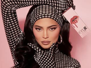Naspäť do roku 2016: Stačila jedna selfie Kylie Jenner a ženy po celom svete dodnes napodobňujú jej štýl líčenia