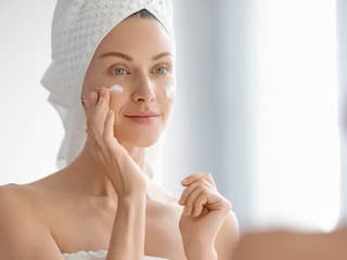 Odmeňte sa na Deň žien profi starostlivosťou ako zo salónu