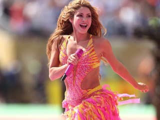 Shakira po bolestivej nevere našla nový začiatok. Dnes dobýja svet nielen hudbou, ale aj vlastnou beauty značkou isima