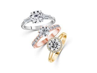 Trendom sa stávajú väčšie a zdobenejšie šperky: Klasikou zostáva biely diamant