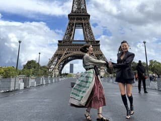 Stala sa mamou inak než všetci čakali: Lily Collins a veľký návrat v 6. sérii Emily in Paris na Netflixe