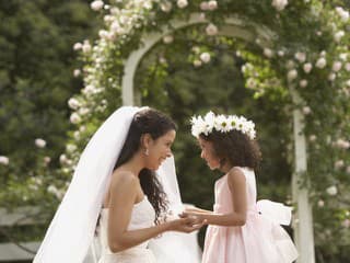 Deti budú môcť mať po novom dve priezviská: Zákon odstránil nerovnosť medzi rodičmi