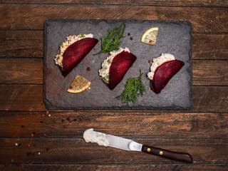 Mini tacos z nakladanej cvikly s kozím syrom: Ideálna pochúťka na silvestrovské posedenie