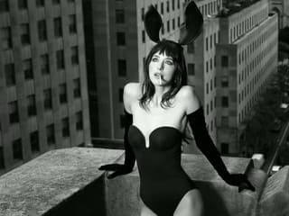 Dakota Johnson po Chrisovi Martinovi opäť randí s hudobníkom: S bývalým partnerom Megan Fox sa vídajú už celé mesiace
