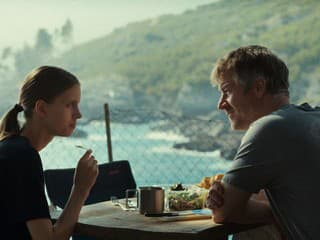 Vo filme Nevďačné bytosti zaujal český model: Publikum si ho všimlo okamžite, hrá Kláru, ktorá trpí poruchou príjmu potravy