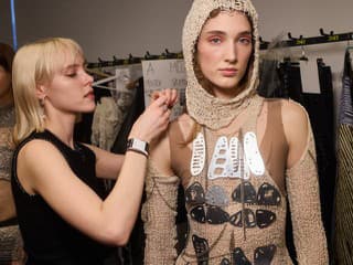 Budapest Central European Fashion Week: Slovenskí módni dizajnéri predstavili svoje kolekcie s dôrazom na remeslo