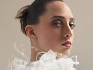 CHANEL odhaľuje beauty backstage z prehliadky Haute Couture na jeseň a zimu 2025/26