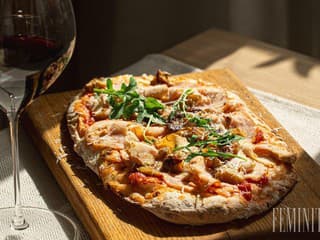 Zdravá, ľahká a hotová za pár minút: Cuketová pizza ako skvelá letná alternatíva klasiky