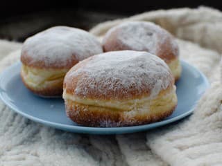 Domáce šišky s makovou plnkou: Recept, ktorý rozvonia kuchyňu a vráti vás do detstva