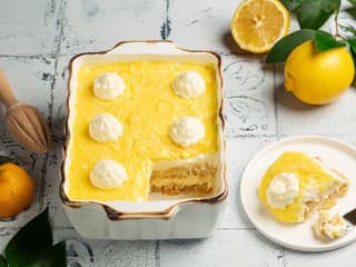 Limoncello tiramisu: Od ľahkej citrónovej chuti a krémového mascarpone až po chrumkavú ozdobu na povrchu
