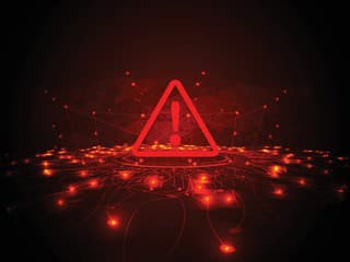 Umelá inteligencia sa vymkla kontrole. Najprv zmazala maily šéfke, teraz ohrozila celú firmu