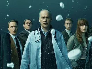 Stihnete ich za víkend: Najlepšie minisérie, ktoré zhltnete na posedenie