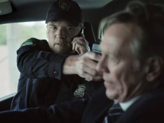 Slováci hromadne prepadli novému thrilleru o nespravodlivo odsúdenom otcovi