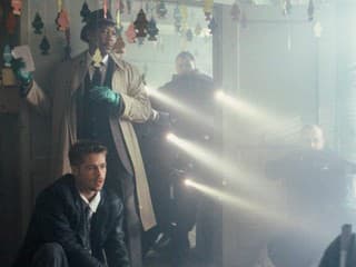 Pri ich sledovaní budete od napätia dýchať cez zuby: 20 filmov s takou atmosférou, že by sa dala krájať