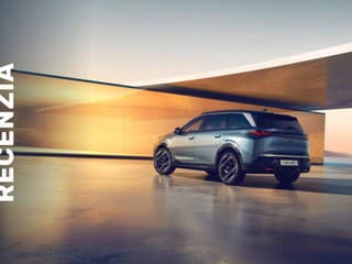 RECENZIA: Peugeot e-5008 Dual Motor – Znova, inak a ešte výkonnejšie