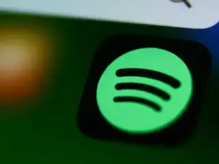 Zdieľate účet s kamarátmi? Spotify potvrdilo, že fejkovým rodinným predplatným odzvonilo
