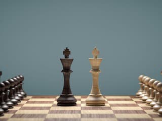 Totálne fiasko umelej inteligencie: ChatGPT prehral šach s počítačom s procesorom z 1977 – a to na plnej čiare!