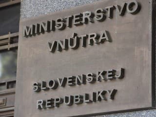 Ministerstvo vnútra plánuje veľkú modernizáciu tiesňových liniek: ÚHP odporúča aj centralizáciu