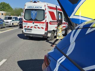 STRAŠNÁ NEHODA Vyslali sanitky, o život malého chlapca bojoval aj POSLANEC NR SR! Z jeho svedectva mrazí