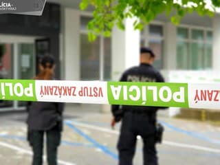 ŠOKUJÚCA TRAGÉDIA v centre mesta: V kaluži krvi ležalo mŕtve telo. Rieši to kriminálka