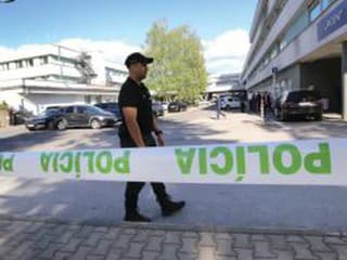 HRÔZA V OBCHODOCH Dvaja muži vytiahli NOŽE! Začala sa dráma, SBS-kár skončil s ranou v krku