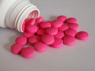 Z lekární sťahujú LIEK, ktorý užíva veľa Slovákov: Dôvodom je zlá kvalita. Problémom sú TIETO dve šarže