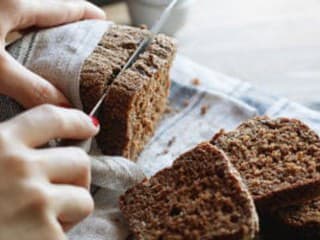 Ako upiecť ražný chlieb? Recept, ktorý zvládnete aj bez skúseností