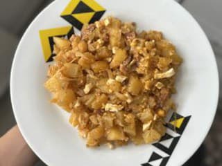 Ako pripraviť gazdovské zemiaky s kyslou kapustou? Jednoduchý recept pre každého správneho Slováka