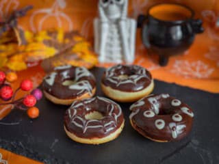 Recept na halloweenske čokoládové muffiny pre mini maškrtníkov