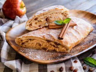 Závin z jogurtového cesta: Krehký, vláčny a bez naťahovania