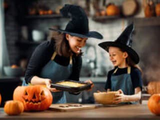 Halloween a Dušičky: Pripravte hravé pochúťky aj poctivé rodinné menu