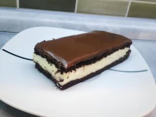 Domáci Kinder mliečny rez s krémom zo Salka: Chutí lepšie než ten z obchodu!