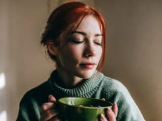 Zelený čaj: Ranný životabudič, ktorý nahradí aj tretie espresso
