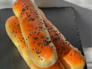 Mäkké domáce hotdogové rožky, ktoré chutia lepšie než z obchodu!