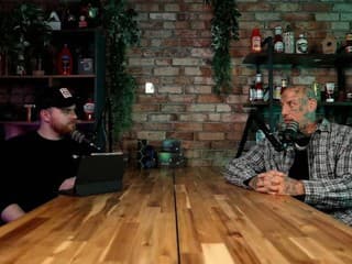 Hudba, cestovanie a rozbaľovanie Pokémon kariet: Separ bol prvýkrát hosťom u Duklocka