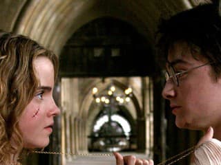 Očakávaná informácia z Harry Potter sveta: Poznáme mená novej hlavnej trojice seriálovej ságy!