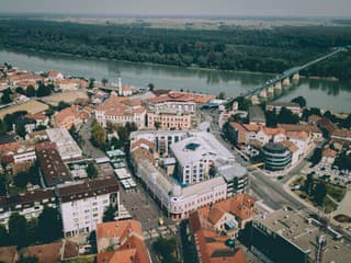 Kde zoženieš najlepšie jedlo v Žiline? Objav miesto, kde nájdeš poctivú mletú kávu a skvelé čapované pivo