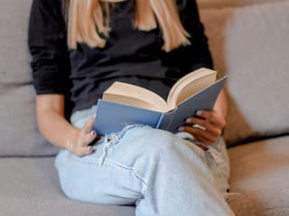 Úprimný debut o dospievaní v 90. rokoch: Novinka slovenskej autorky chytí za srdce