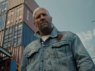 Akčná filmová novinka ťa nenechá dýchať: Jason Statham ukáže, ako chutí pomsta na mori