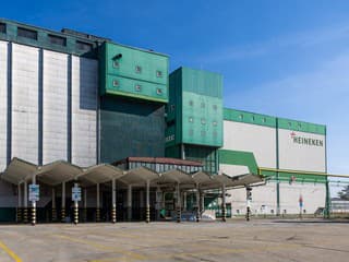 Slovenské pivo, ktoré poznajú aj v zahraničí: Aké prekvapenia ukrýva Hurbanovský závod?
