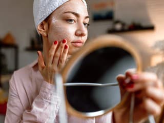 Nový beauty trend mení skincare rutinu na koktejl: Sociálne siete zaplavili skincare smoothies