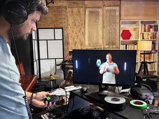 Nič nie je také náhodné, ako sa zdá: Nový slovenský podcast rozoberá príbehy, o ktorých si myslíte, že ich poznáte