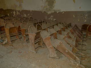 Staré kasárne na strednom Slovensku odkryli staré kino: Zanechalo aj filmové kotúče