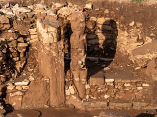 Je staršia než egyptské pyramídy o tisíce rokov: Nezvyčajná socha prekvapila aj svojím motívom